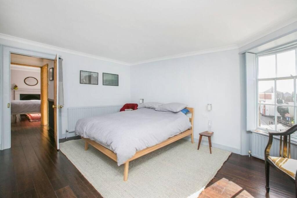 Steadfast Appartement Deal Buitenkant foto